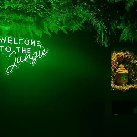 Jungle - Evasion Tropicale - Sauna Jacuzzi Balneo