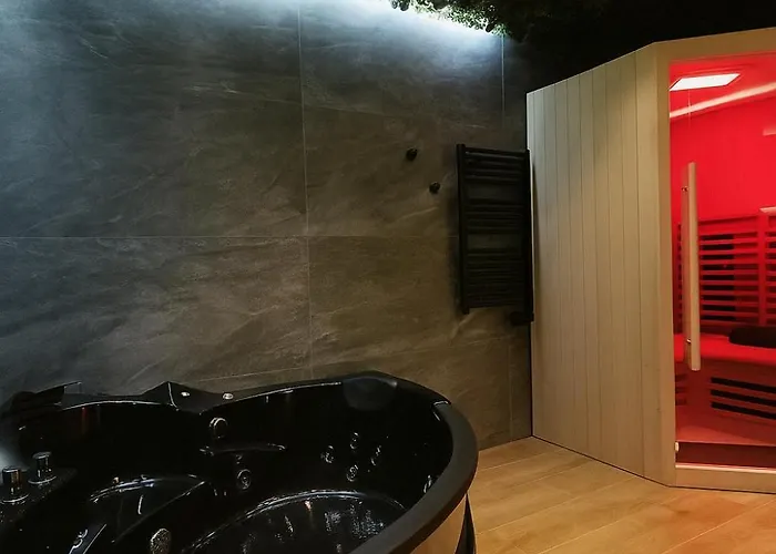 Lejlighed Jungle - Evasion Tropicale - Sauna Jacuzzi Balneo *