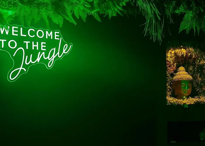 Jungle - Evasion Tropicale - Sauna Jacuzzi Balneo